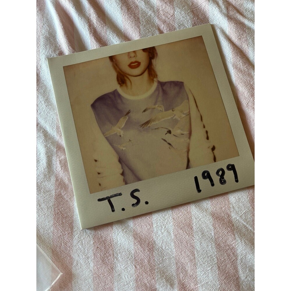Taylor Swift 1989 Black Vinyl Pressing